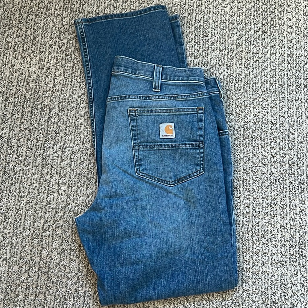 Men’s relaxed fit Carhartt jeans 36 x 32
